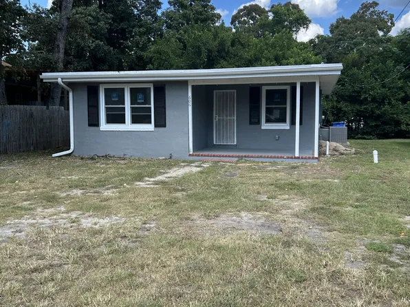 606 1st Ave S, Myrtle Beach, SC 29577