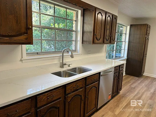 3 bed, 2.5 bath, 2065 sqft, $3,400 — Photo 4