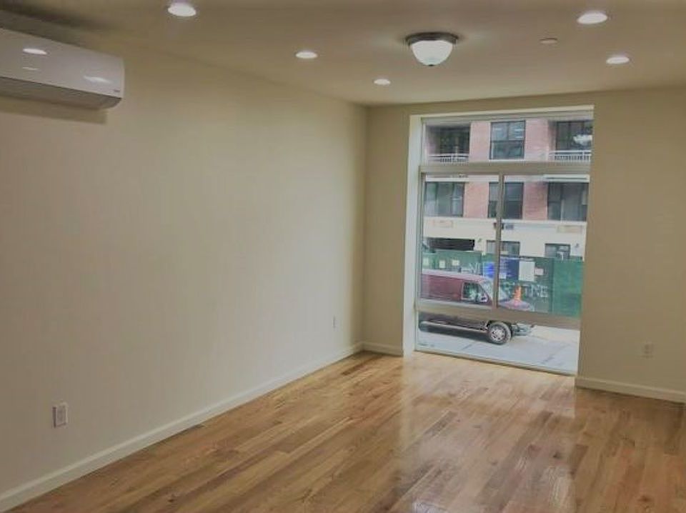 2nd image of 90-34 171st St #3D