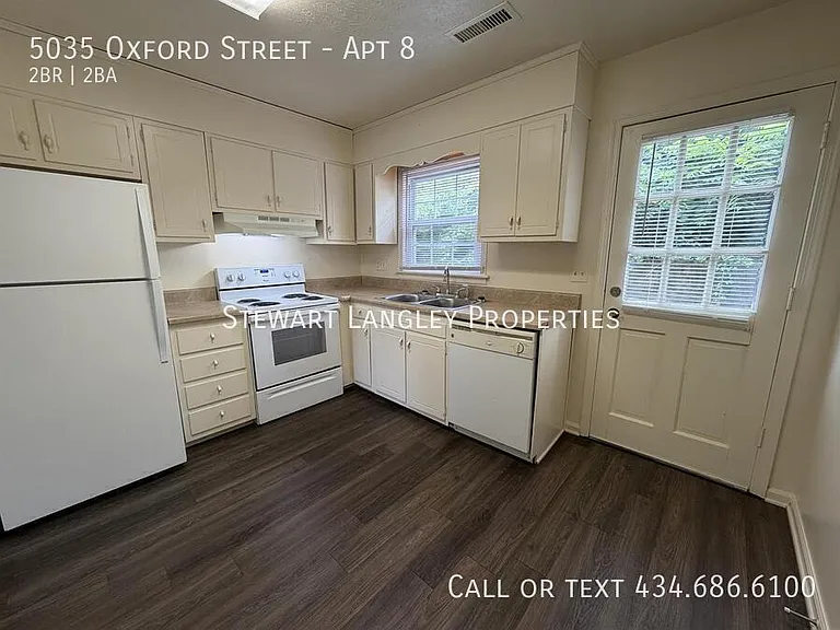 5035 Oxford St #8 — Photo 7