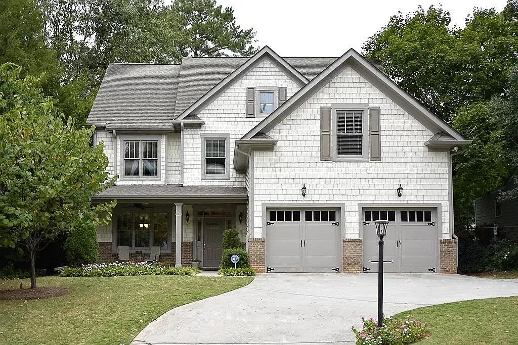 1820 Dresden Dr NE — Photo 1