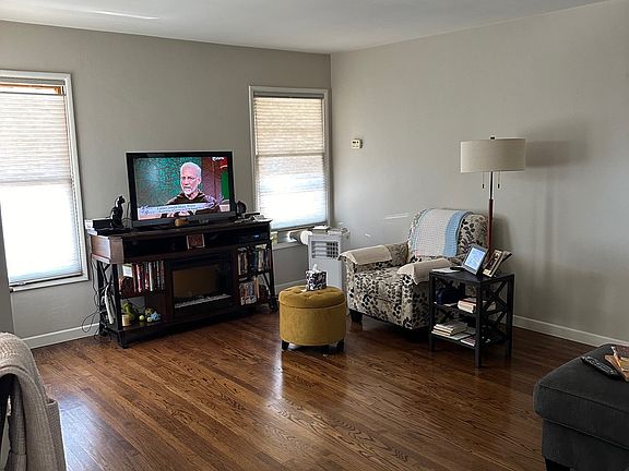 2nd image of 634 N Glassell St