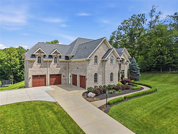 2nd image of 103 Silver Pines Dr