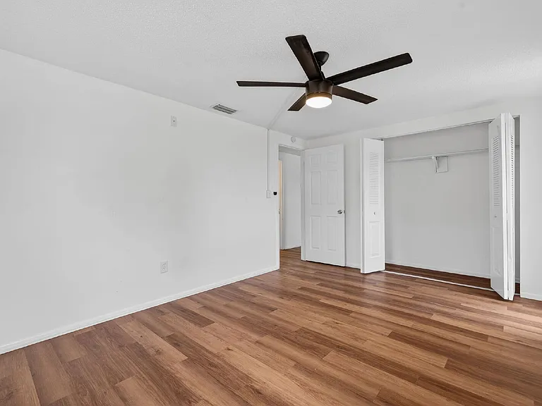 8626 Robilina Rd — Photo 41