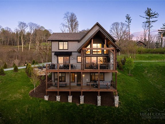 3rd image of 68 Fernwood Trail