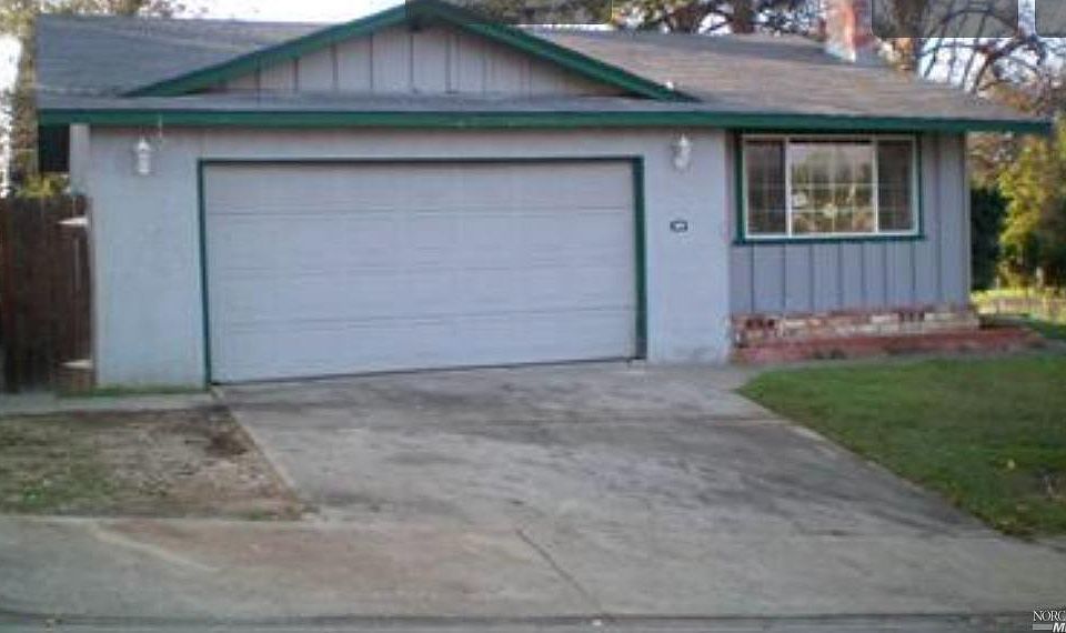 1st image of 475 Gonzaga Ave