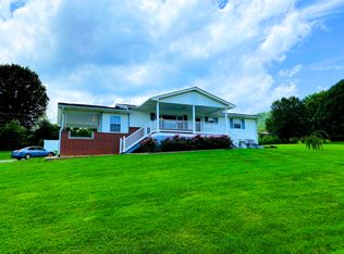 153 Scenic Dr, Jacksboro, TN 37757