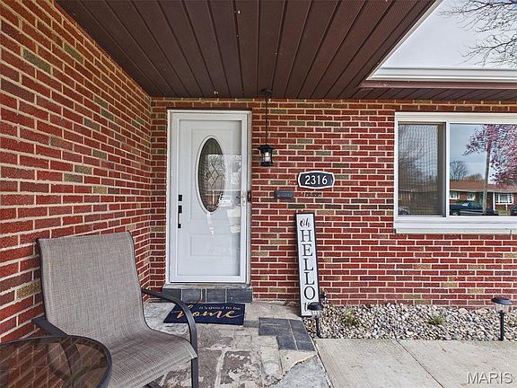 4th image of 2316 Gary Ave