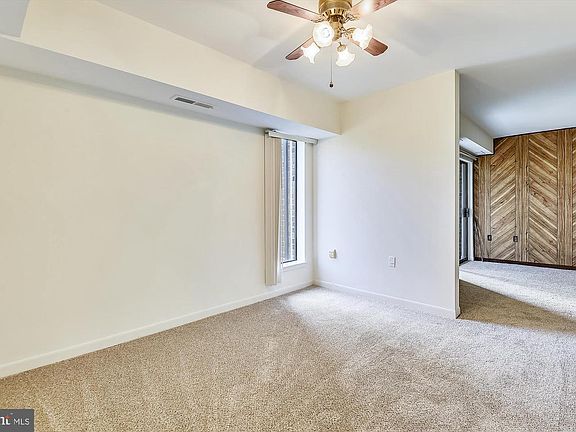 5th image of 10 Silverwood Cir APT 5