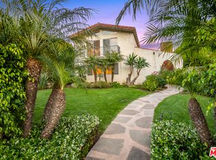 210 Georgina Ave, Santa Monica, CA 90402