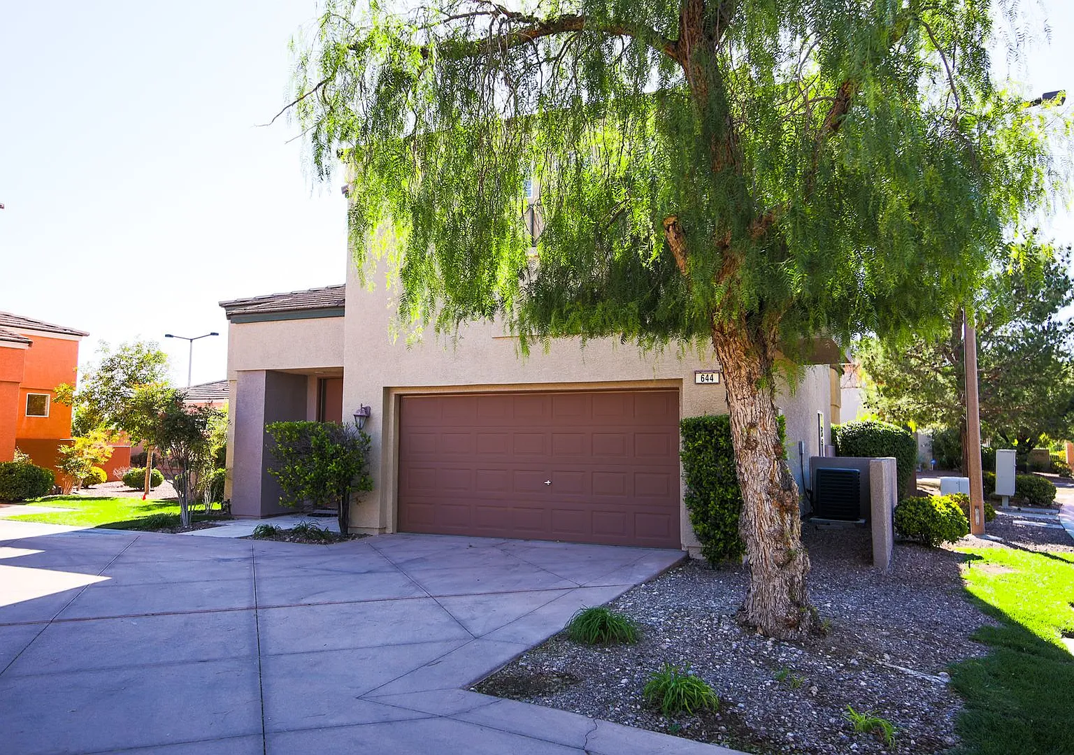 644 Chase Tree, Las Vegas, Nv — Photo 2