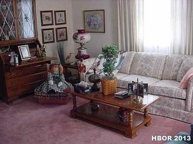 3rd image of 50 Duchess Ln