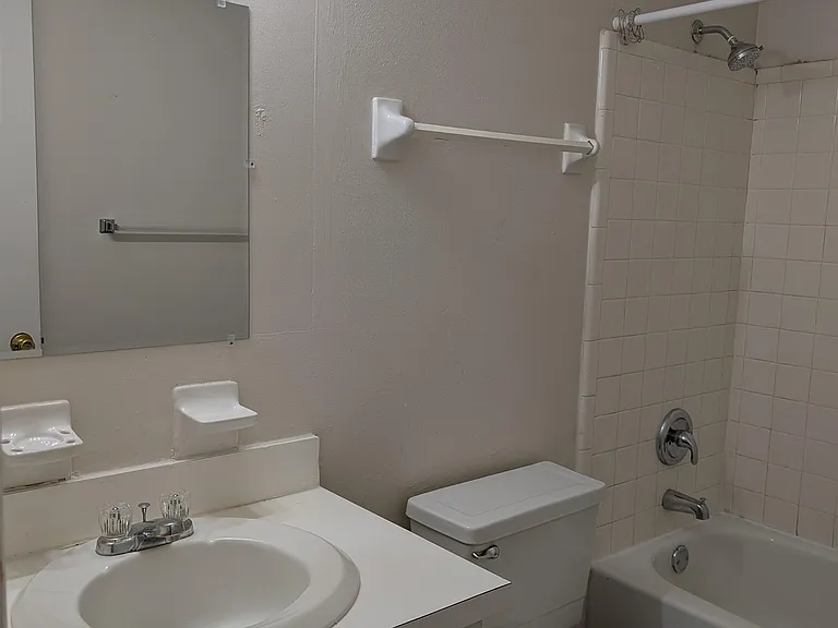 671 Holyoke Ct #A — Photo 9