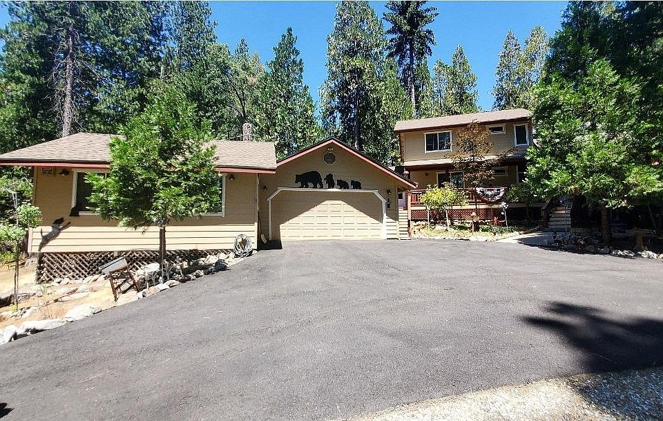 1st image of 1655 Columbia Way