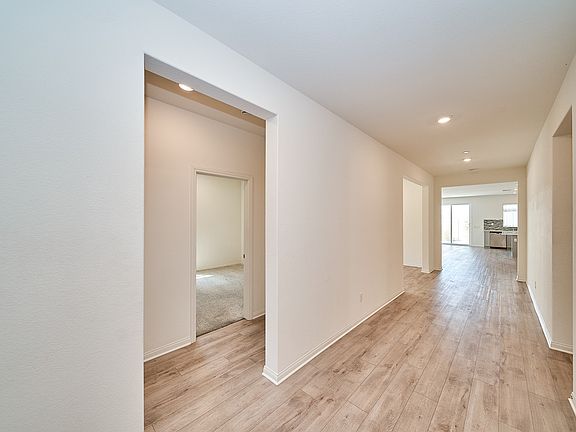 5th image of 7651 Orangebrook Ct