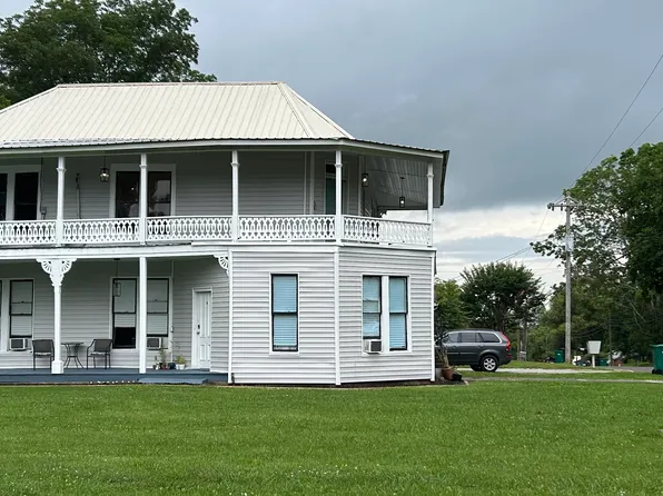 701 N High St #5, Winchester, TN 37398