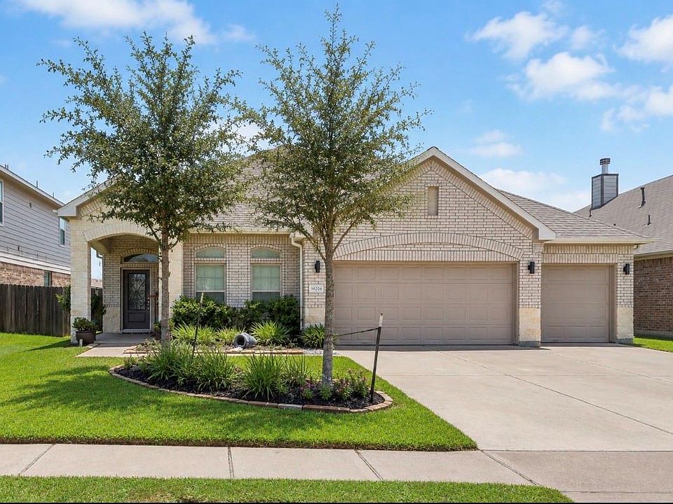 1st image of 16226 Amber Brown Dr