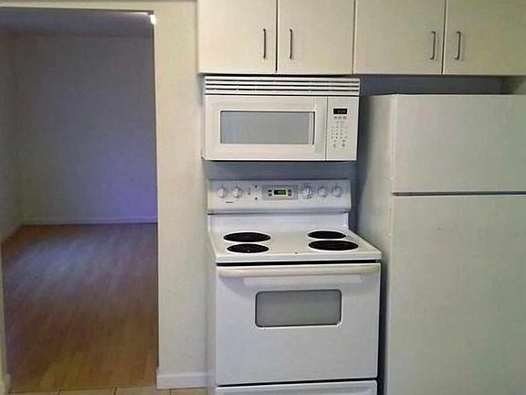 5th image of 1736 1/2 4th St