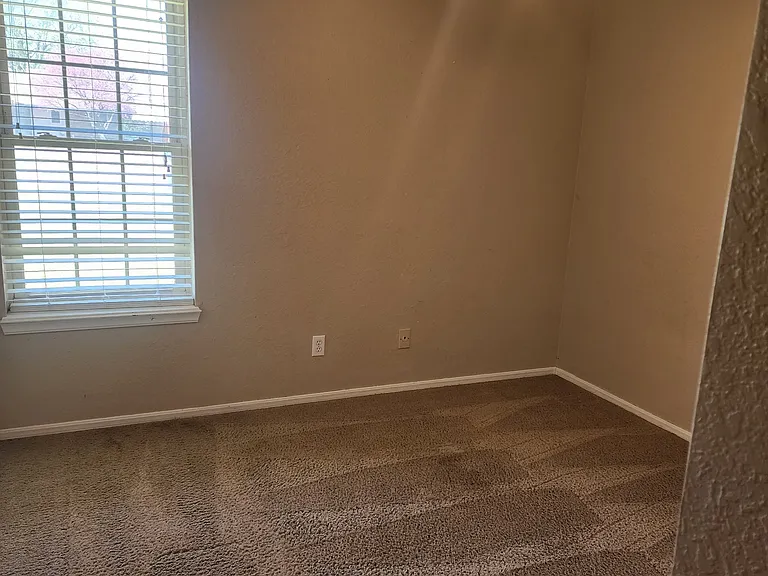 2821 Mount Vernon Rd — Photo 12