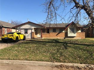712 N Markwell Ave, Moore, OK 73160