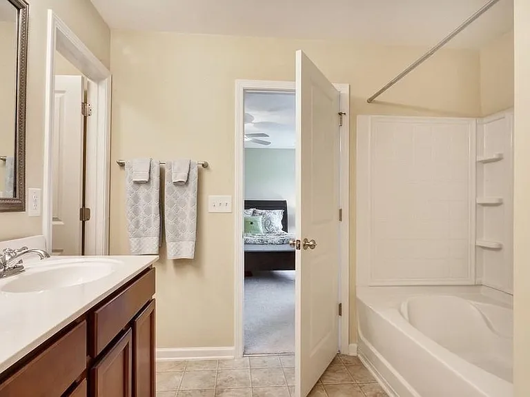 246 Rivers Edge Cir — Photo 6