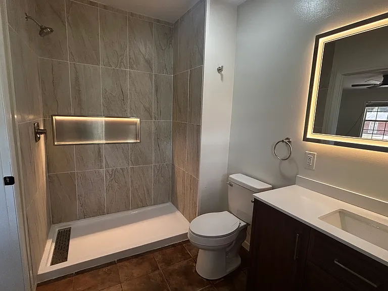 106 Deerfield Dr — Photo 6