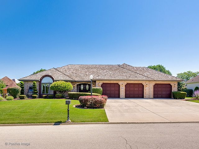 1st image of 16847 S Comandra Cir