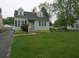 50 Chesterton Rd, Rochester, NY 14626