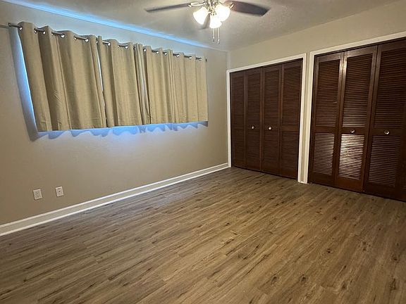3rd image of 218 N Willow Ave #3