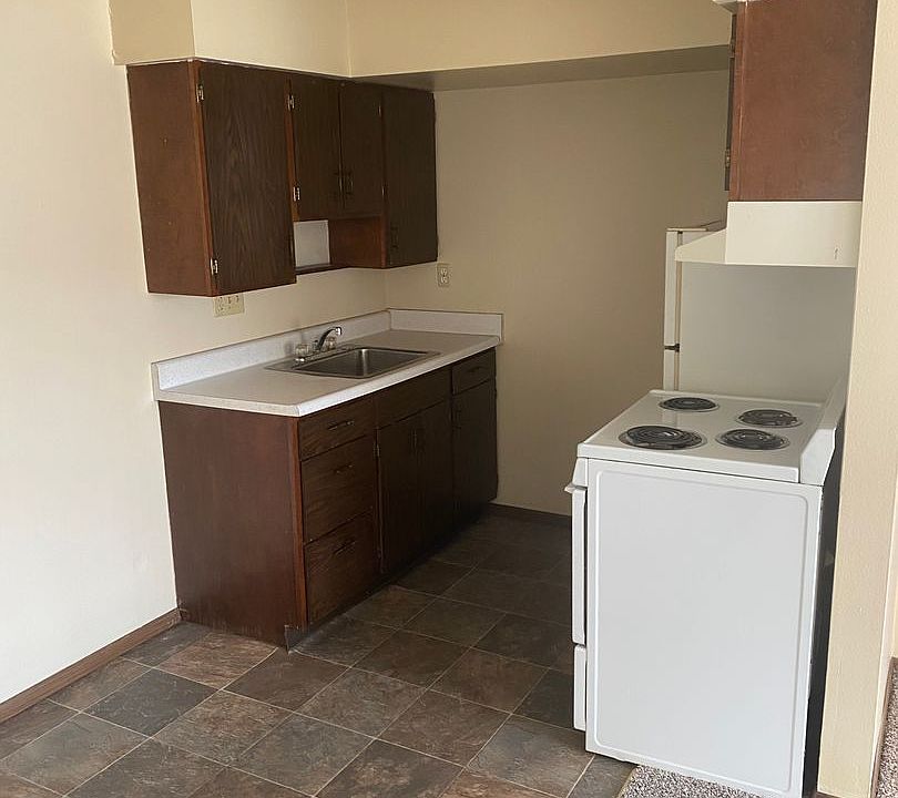 1st image of 1345-1365 Meadowview Dr #1345-12