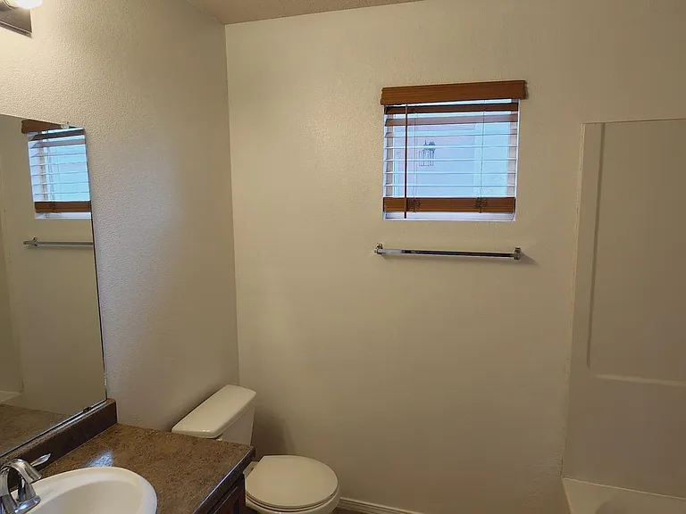 1008 Saw Mill Rd NE — Photo 16