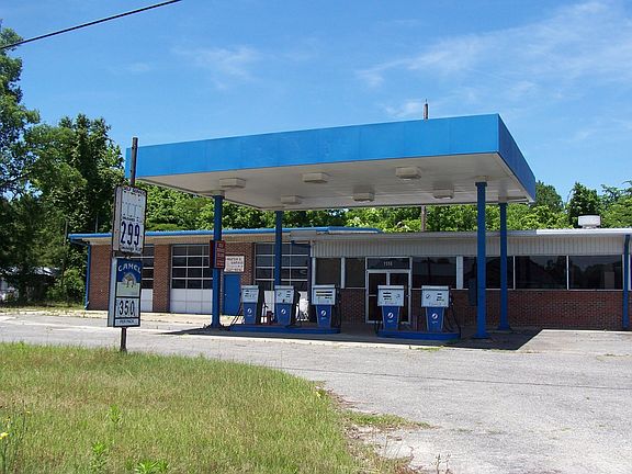 3rd image of 1556 Hwy 258 S
