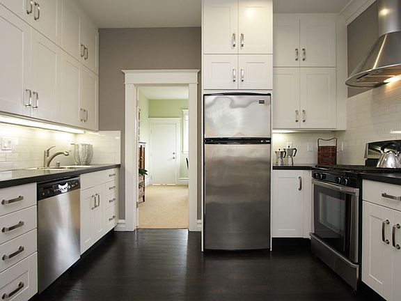 2nd image of 130 Lexington St #A