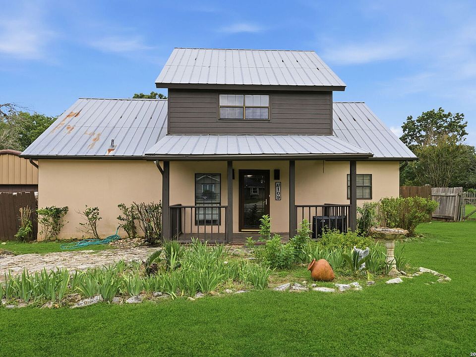 1st image of 109 Glenn Oaks Dr