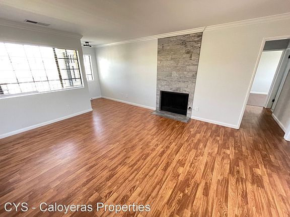 5th image of 3632 S Centinela Ave #10224746