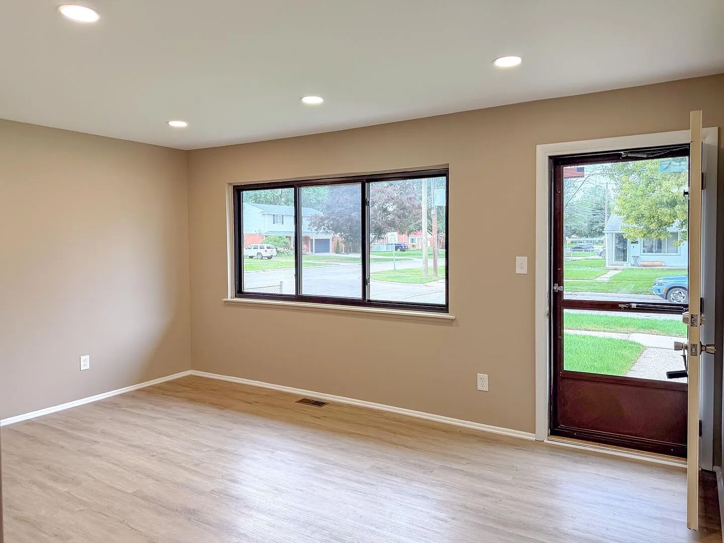 Enjoy Space, Comfort, and Convenience in This Beautiful Westland Home — Photo 2