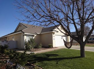 2043 Chatham Dr, Palmdale, CA 93550