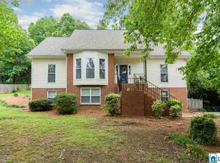 1712 Native Dancer Dr, Helena, AL 35080