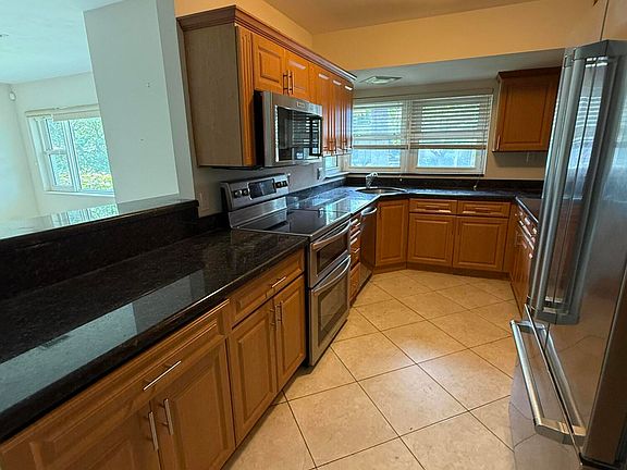 2nd image of 2456 Middle River Drive