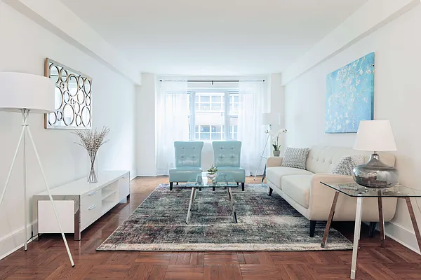 Sold by Compass | media 1