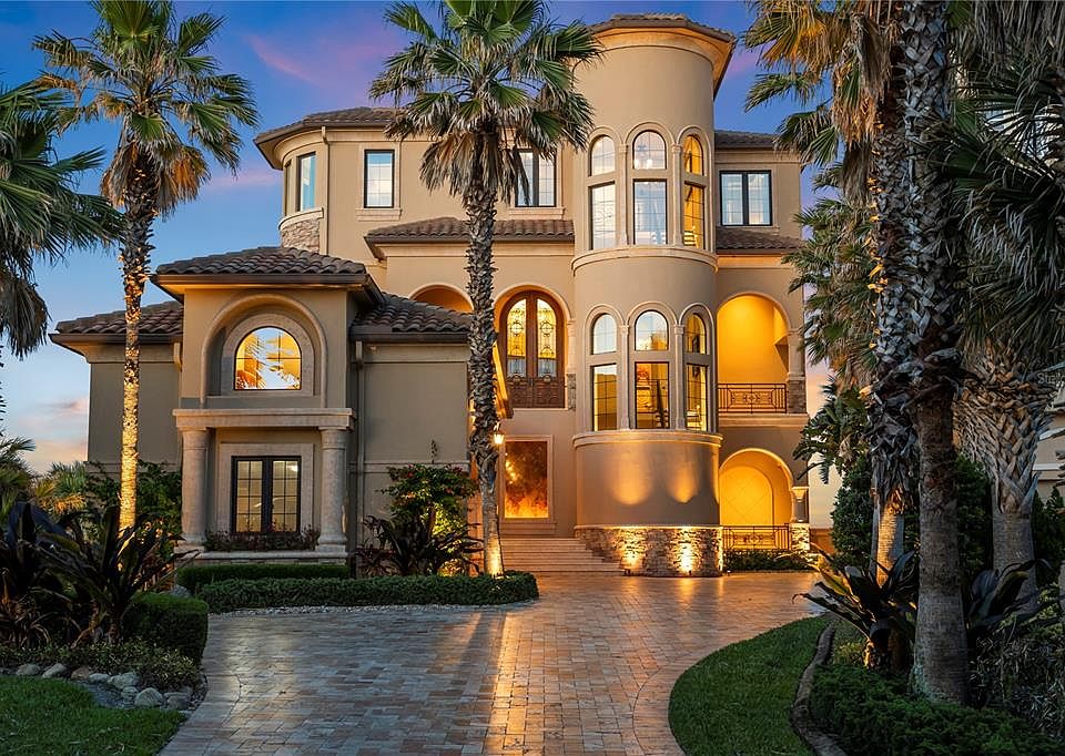 1st image of 368 OCEAN CREST DRIVE