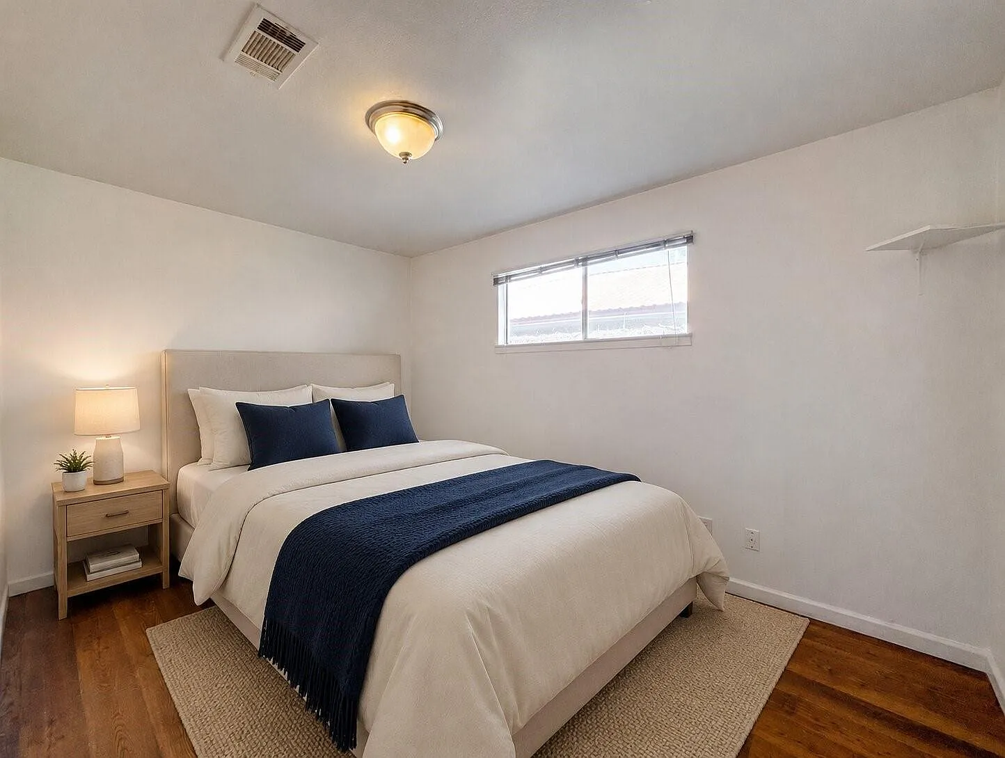 2 bed, 1.0 bath, 1560 sqft, $1,150 — Photo 4