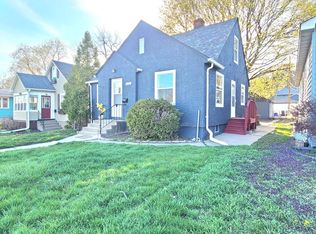 1457 Alaska Ave, Saint Paul, MN 55116