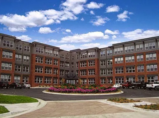 Building Photo 5