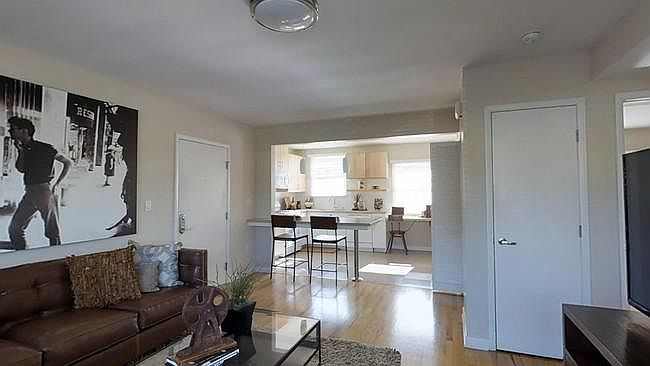 1st image of 1037 Elkgrove Ave APT 3