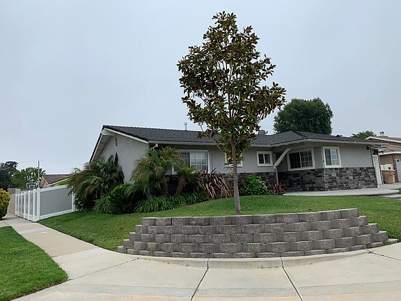 2nd image of 290 Cathy Dr