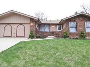 1632 Orth Dr, Wheaton, IL 60189