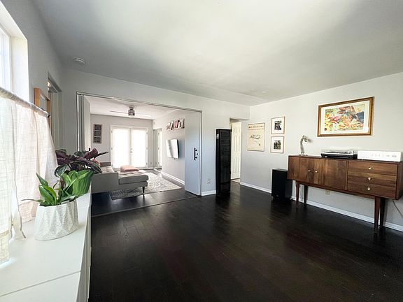 4th image of 18522 Grevillea Ave