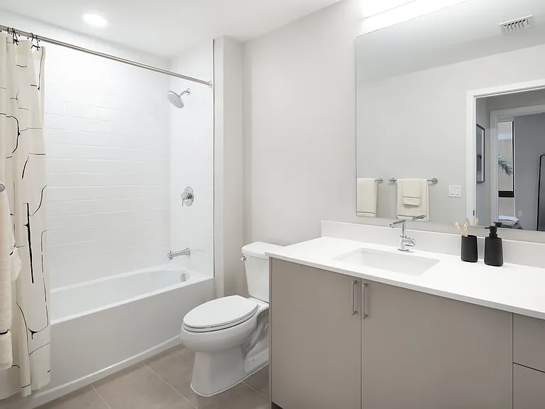 Upgrade Collection I bath with white quartz countertops