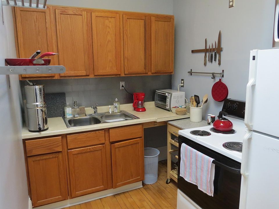 1st image of 206 W Ohio St #C
